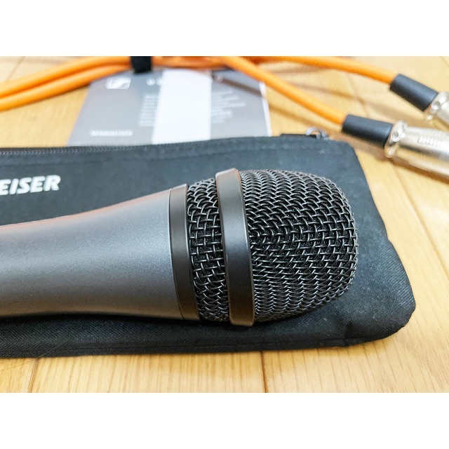 SENNHEISER(ゼンハイザー)のゼンハイザーe835 ダイナミックマイクとマイクケーブルセット 楽器のレコーディング/PA機器(マイク)の商品写真