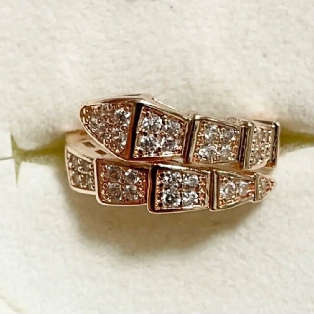 最高品質　スネーク リング　ピンクゴールド　指輪　　SONAダイヤモンド レディースのアクセサリー(リング(指輪))の商品写真