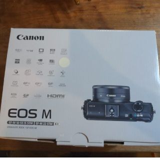 Canon EOS M Wレンズキット BK(ミラーレス一眼)