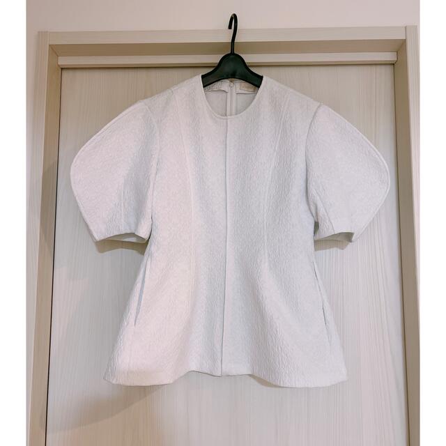 Drawer(ドゥロワー)のCygne シーニュ　cecile white ジャガードトップス　白 レディースのトップス(シャツ/ブラウス(半袖/袖なし))の商品写真