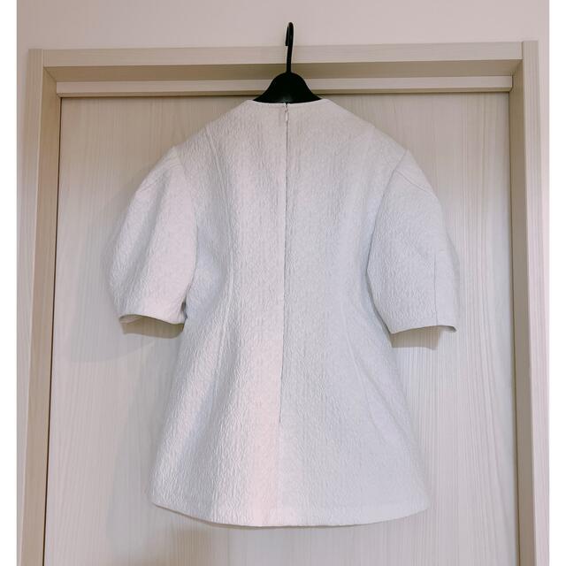 Drawer(ドゥロワー)のCygne シーニュ　cecile white ジャガードトップス　白 レディースのトップス(シャツ/ブラウス(半袖/袖なし))の商品写真