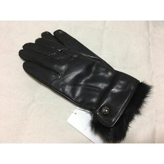 アンテプリマ(ANTEPRIMA)の145新品 ANTEPRIMA羊革ラムレザーラビットファー付き手袋ブラック(手袋)