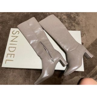 スナイデル(SNIDEL)の即購入オッケー　スナイデル　snidel  ブーツ(ブーツ)