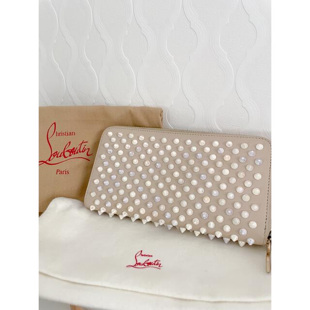 即納特典付き Christian Louboutin オーロラパールスタッズ procad.cl