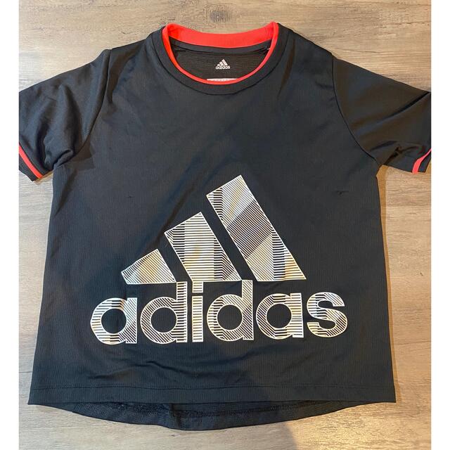 adidas(アディダス)の売り切り【130】adidas ドライTシャツ キッズ/ベビー/マタニティのキッズ服女の子用(90cm~)(Tシャツ/カットソー)の商品写真