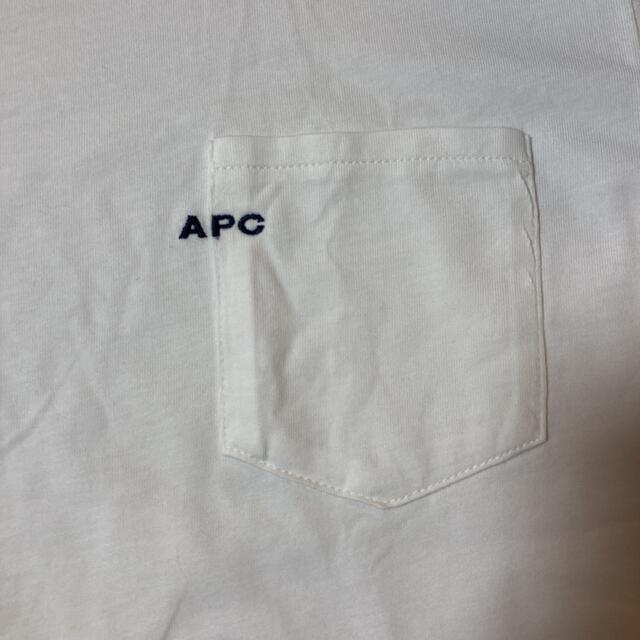 A.P.C(アーペーセー)のA.P.C. ロゴ 刺繍入り 半袖 ポケット付き Tシャツ レディースのトップス(Tシャツ(半袖/袖なし))の商品写真