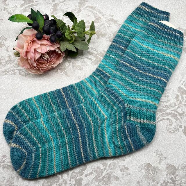 オパール毛糸　靴下　手編み　メモリーズ　11008　25〜26cm ハンドメイドのファッション小物(レッグウェア)の商品写真
