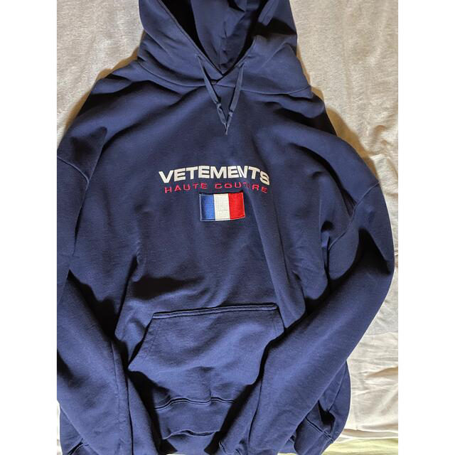 vetements  17aw Embroidered Appliquedトップス