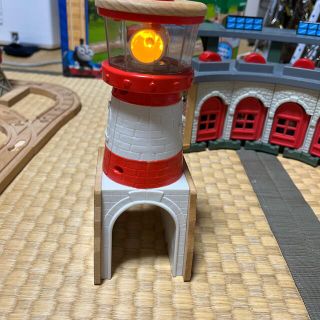 フィッシャープライス(Fisher-Price)の木製シリーズ　トーマス　灯台　lighthouse(電車のおもちゃ/車)