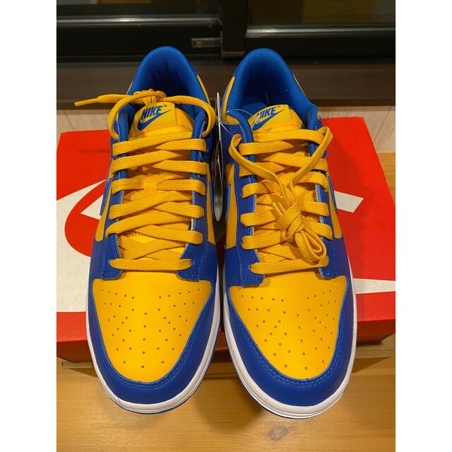 NIKE(ナイキ)のNIKE Dunk Low / UCLA サイズ27.5cm メンズの靴/シューズ(スニーカー)の商品写真