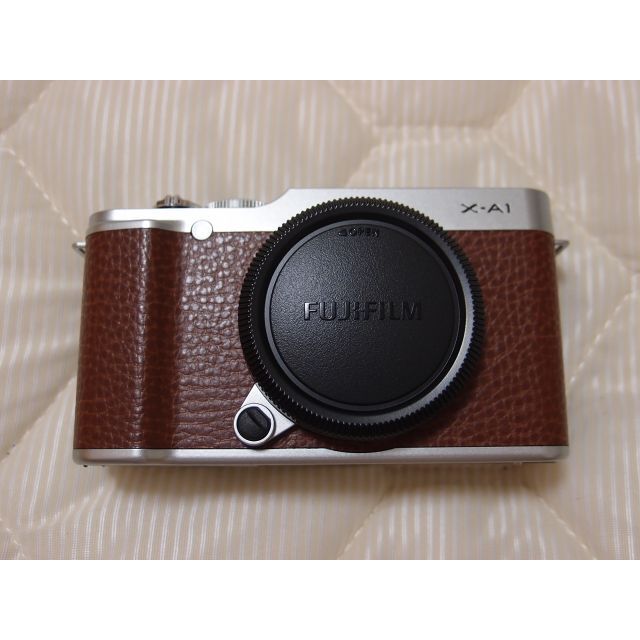 富士フイルムFUJI FILM X−A1 BROWN ★ 超美品