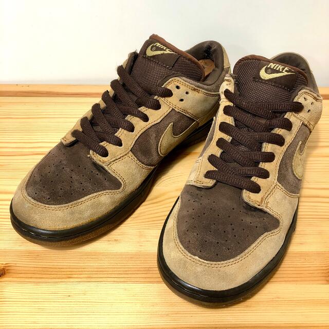 NIKE(ナイキ)の03年製 NIKE DUNK LOW PRO SB ブラウン メンズの靴/シューズ(スニーカー)の商品写真