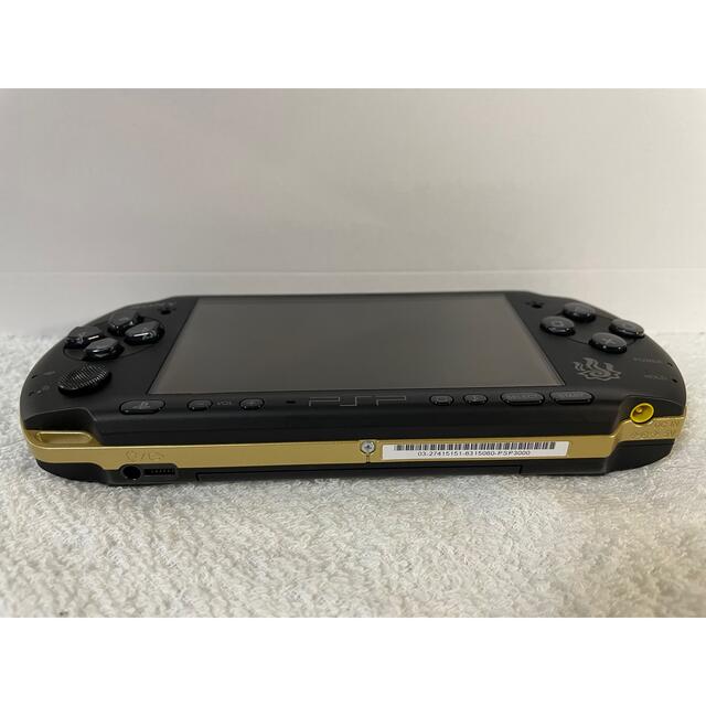 PlayStation Portable(プレイステーションポータブル)のレア PSP-3000(PSP-3000MHB) ハンターズモデル エンタメ/ホビーのゲームソフト/ゲーム機本体(携帯用ゲーム機本体)の商品写真