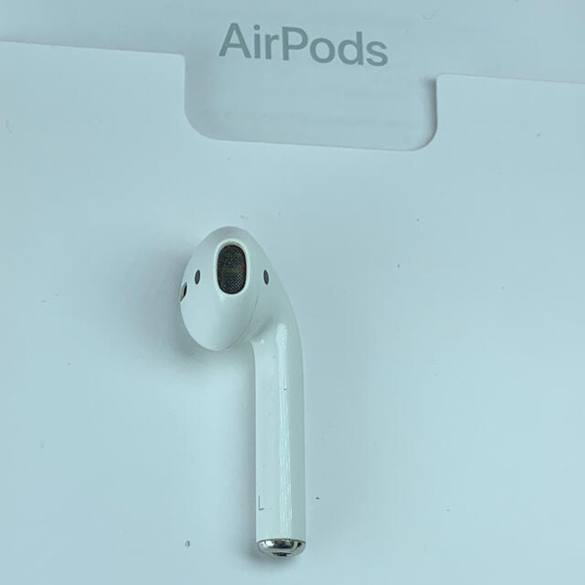 Apple(アップル)のAirPods 第1世代の左側イヤホンA1722のみ　Apple正規品 スマホ/家電/カメラのオーディオ機器(ヘッドフォン/イヤフォン)の商品写真