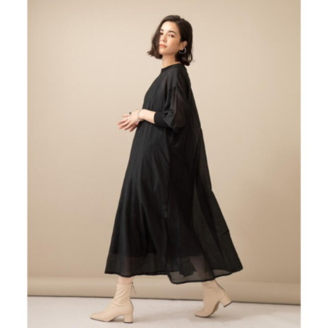 定番入荷 Audrey and John Wadコットンシルク前後2wayシアーロングOP