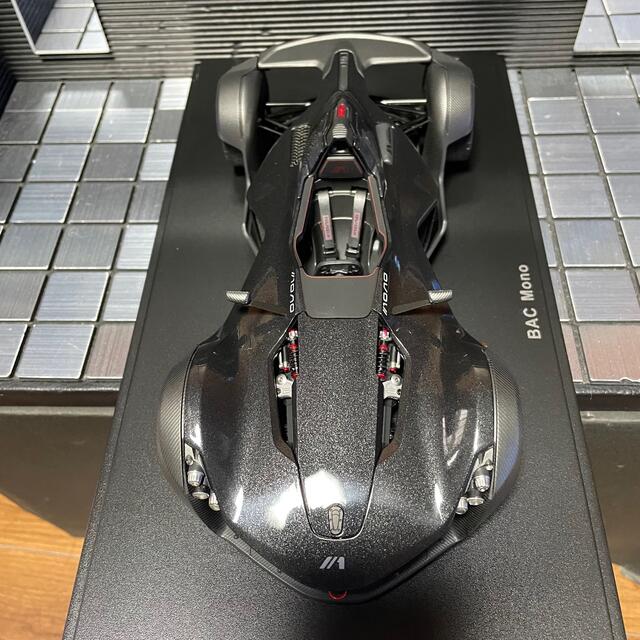 未展示品　オートアート1/18 BAC Mono メタリック・ブラックミニカー