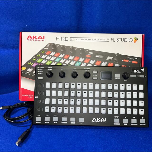 AKAI (アカイ) FIRE Controller ソフト無し