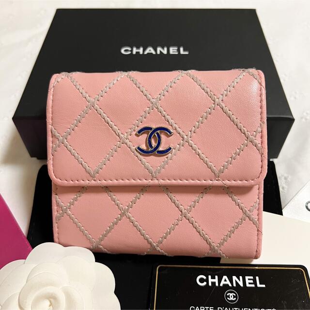 CHANEL(シャネル)の専用★CHANEL シャネル ワイルドステッチ コンパクトウォレット レディースのファッション小物(財布)の商品写真