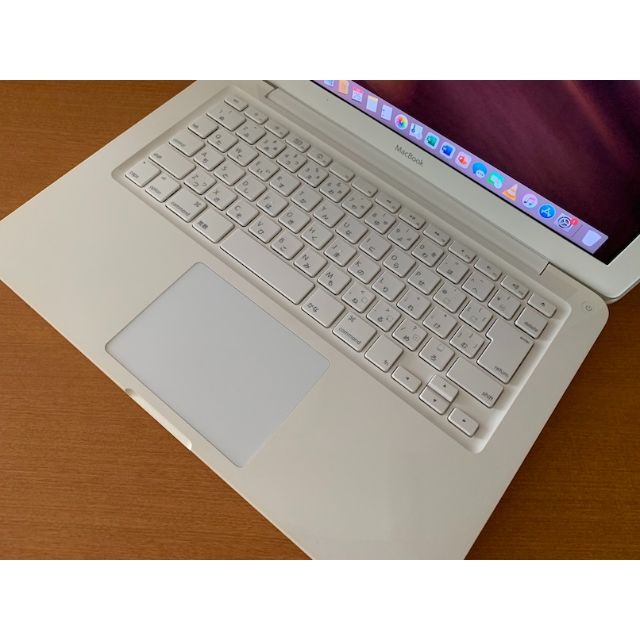 Apple(アップル)の本日限A557MacBook13白 SSD240 Office365 Win11 スマホ/家電/カメラのPC/タブレット(ノートPC)の商品写真