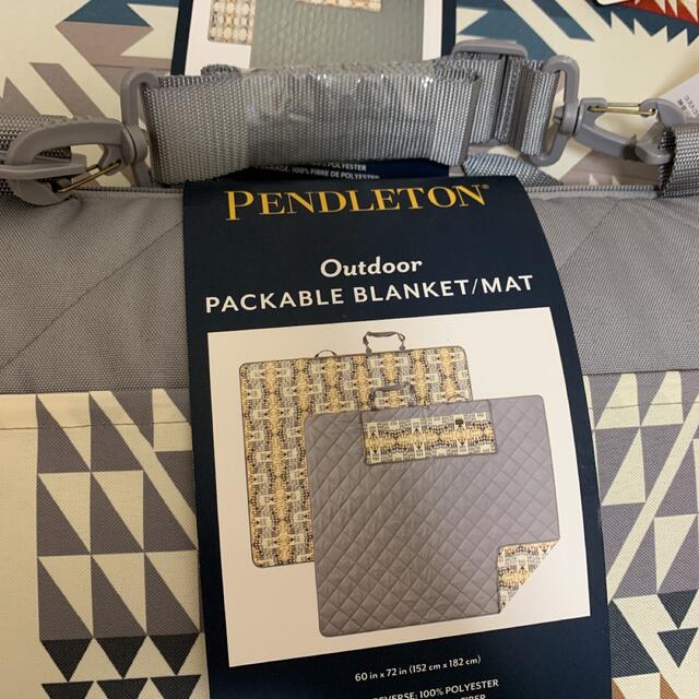 PENDLETON(ペンドルトン)の☆新品未使用　ペンドルトン　レジャーシート　ブランケット　マット　２個セット スポーツ/アウトドアのアウトドア(その他)の商品写真