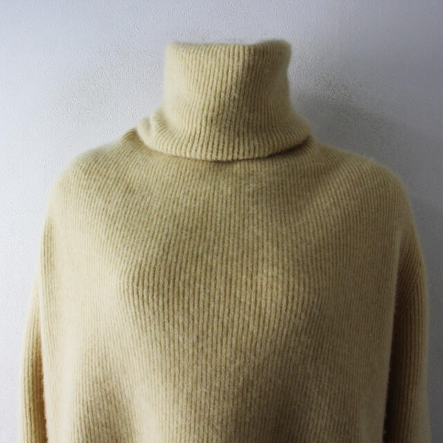 美品 BATONER バトナー カシミヤフォックス タートルネックプルオーバー 1/イエロー系 ニット【2400012977655】