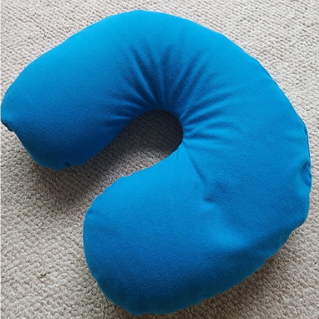 Yogibo Neck Pillow（ヨギボーネックピロー） インテリア/住まい/日用品の寝具(枕)の商品写真