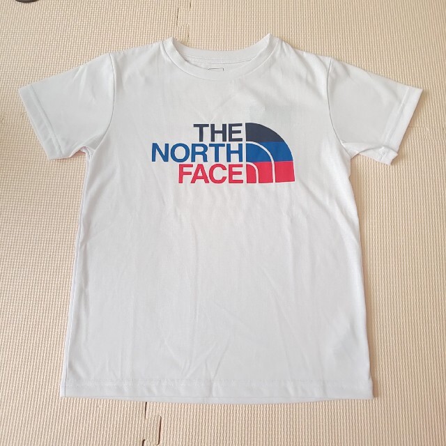 THE NORTH FACE THE NORTH FACE 半袖Tシャツ 140㎝ 新品 ﾄﾘｺﾛｰﾙﾛｺﾞの通販 by shop  ｜ザノースフェイスならラクマ