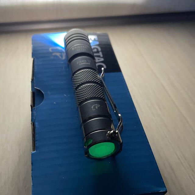 SUREFIRE(シュアファイア)のイーグルタック　チタンボディ　LED タクティカルライト スポーツ/アウトドアのアウトドア(ライト/ランタン)の商品写真