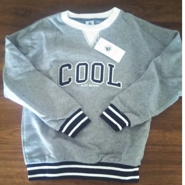 新品タグ付き】プチバトートレーナー140cm PETITBATEAU 12ans マリン セーター