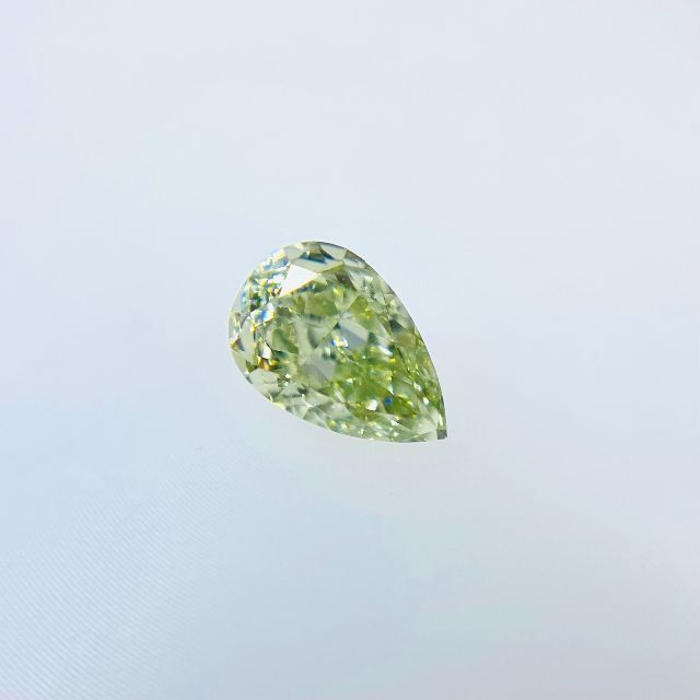 FANCY INTENSE YELLOWISH GREEN 0.368ct PS レディースのアクセサリー(その他)の商品写真