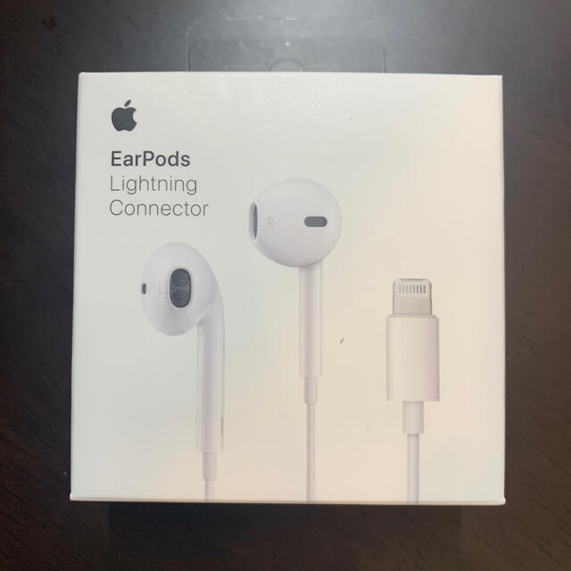 Apple(アップル)のEar Pods ライティングコネクタ　アップル　純正イヤホン スマホ/家電/カメラのオーディオ機器(ヘッドフォン/イヤフォン)の商品写真