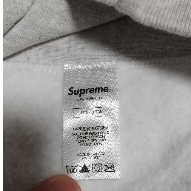 Supremeパーカー 5