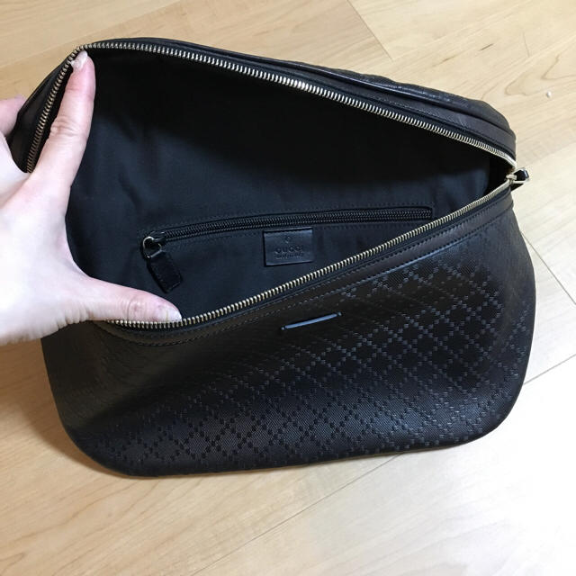 美品☆GUCCIのメンズボディバッグ☆ 美品☆GUCCIのメンズボディバッグ☆