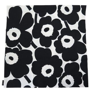 マリメッコ(marimekko)のマリメッコ クッションカバー 花柄 ブラック×ホワイト 064163 190(クッションカバー)