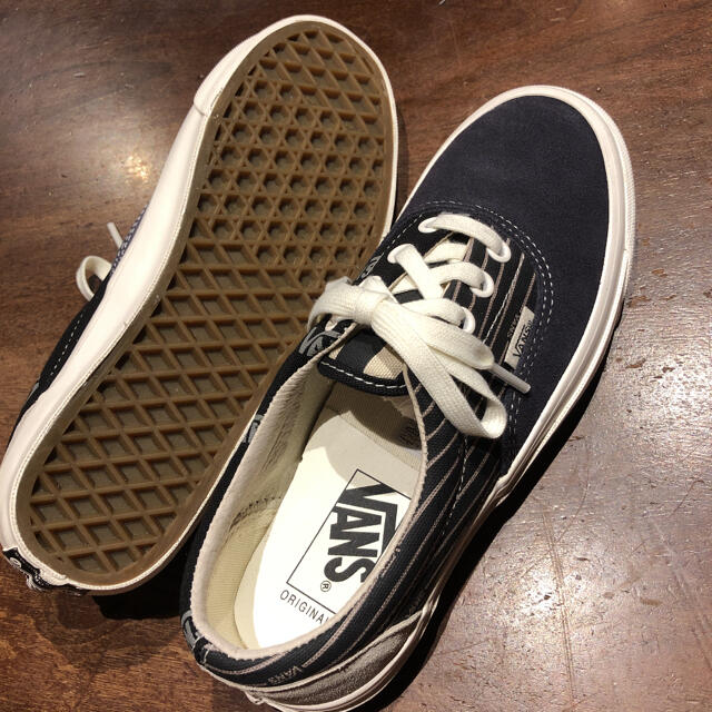 VANS(ヴァンズ)のVANS スニーカー ERA ネイビー 23cm レディースの靴/シューズ(スニーカー)の商品写真