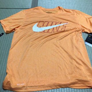 ナイキ(NIKE)のナイキ　トレーニングシャツ　XL 未使用(ウェア)