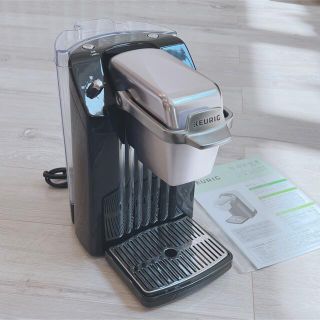 KEURIG キューリグ コーヒーメーカー ブラック BS300 K-cup (コーヒーメーカー)