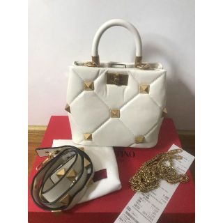 ヴァレンティノ スタッズの通販 2,000点以上 | VALENTINOを買うならラクマ ヴァレンティノ スタッズの通販 2,000点以上 | VALENTINOを買うならラクマ