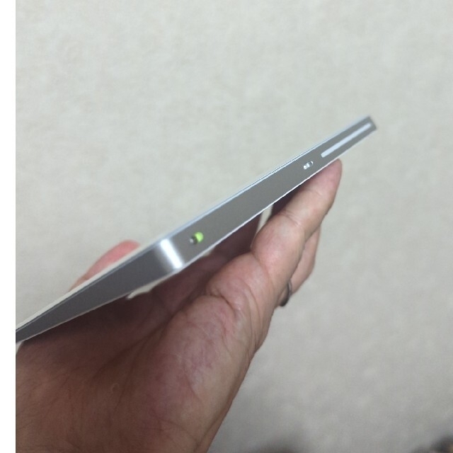 Apple(アップル)のApple Magic TrackPad 2 本体のみ スマホ/家電/カメラのPC/タブレット(PC周辺機器)の商品写真