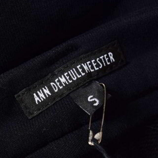 Ann Demeulemeester(アンドゥムルメステール)のANN DEMEULEMEESTER GRIMM BLACK トラウザーズパンツ メンズのパンツ(その他)の商品写真