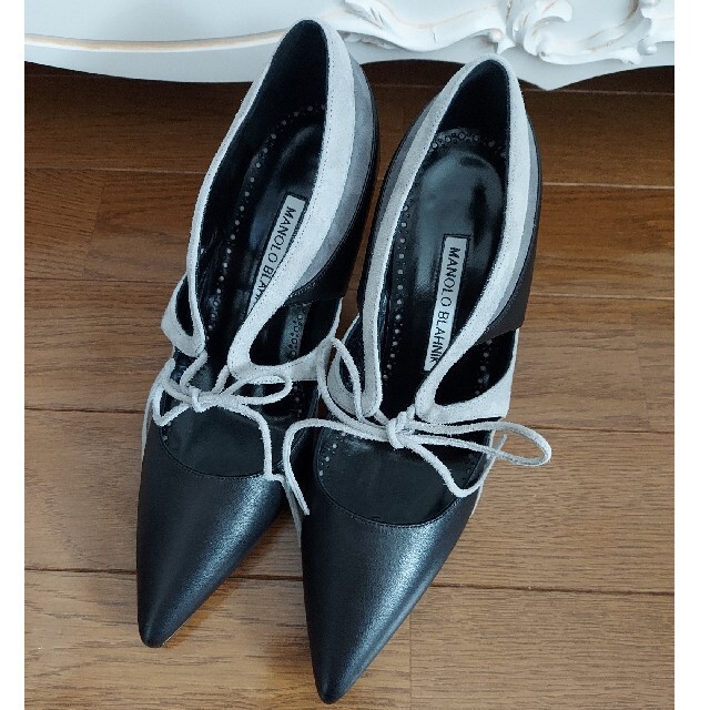 MANOLO BLAHNIK(マノロブラニク)のパンプス36 マノロブラニク レディースの靴/シューズ(ハイヒール/パンプス)の商品写真