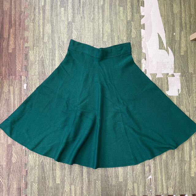 ROSE BUD(ローズバッド)のローズバッド　グリーン　スカート レディースのスカート(ひざ丈スカート)の商品写真