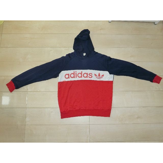 adidas(アディダス)のadidas　パーカー　古着 メンズのトップス(パーカー)の商品写真