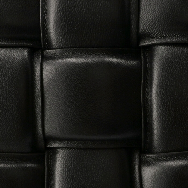 BOTTEGA VENETA ショルダーバッグ パデッド カセット