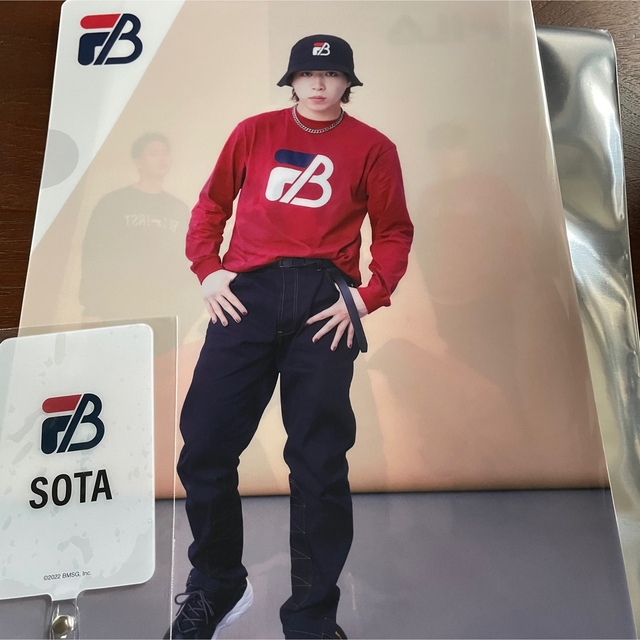 大セール BE FIRST FILA コラボ パーカーMサイズ 赤 - grupofranja.com