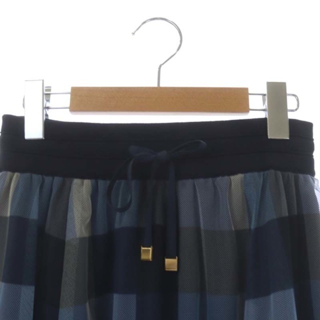 ブルーレーベルクレストブリッジ セットアップ カットソー スカート 紺 グレー レディースのトップス(カットソー(半袖/袖なし))の商品写真