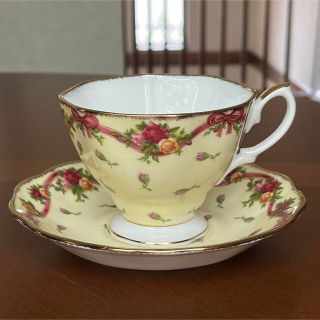 ロイヤルアルバート(ROYAL ALBERT)の【レア美品】ロイヤルアルバート★ルビーセレブレーション★C/S(食器)