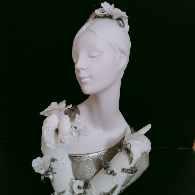 2022超人気 maria 【スタイリッシュ】リヤドロ「マイフェアレディ」 置物 2022超人気 maria 【スタイリッシュ】リヤドロ「マイフェアレディ」 置物
