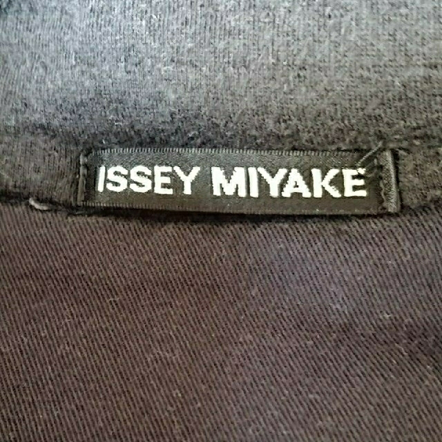 ISSEY MIYAKE(イッセイミヤケ)のイッセイミヤケ　ISSEY MIYAKE　アウター メンズのジャケット/アウター(テーラードジャケット)の商品写真