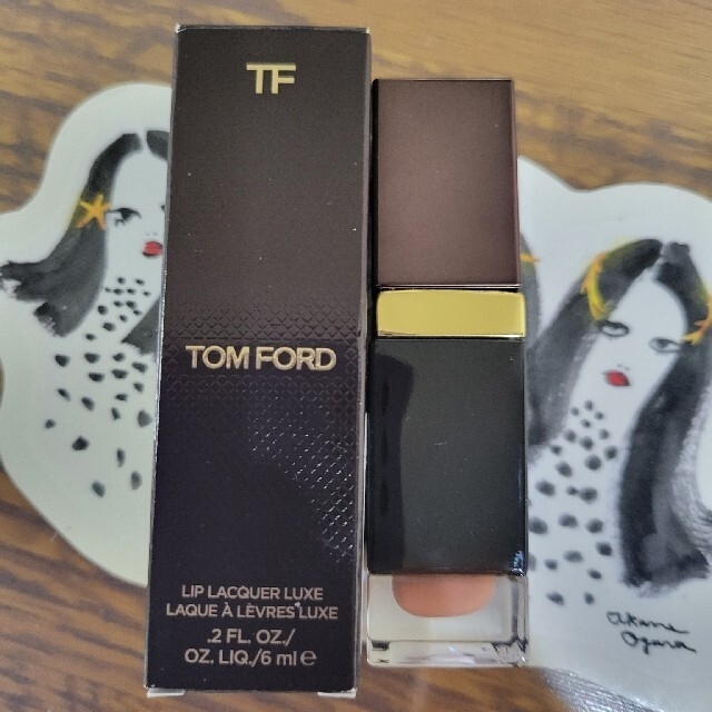 TOM FORD(トムフォード)のトムフォード　リップラッカーリュクス　美品ソフトコア　ベージュ コスメ/美容のベースメイク/化粧品(口紅)の商品写真